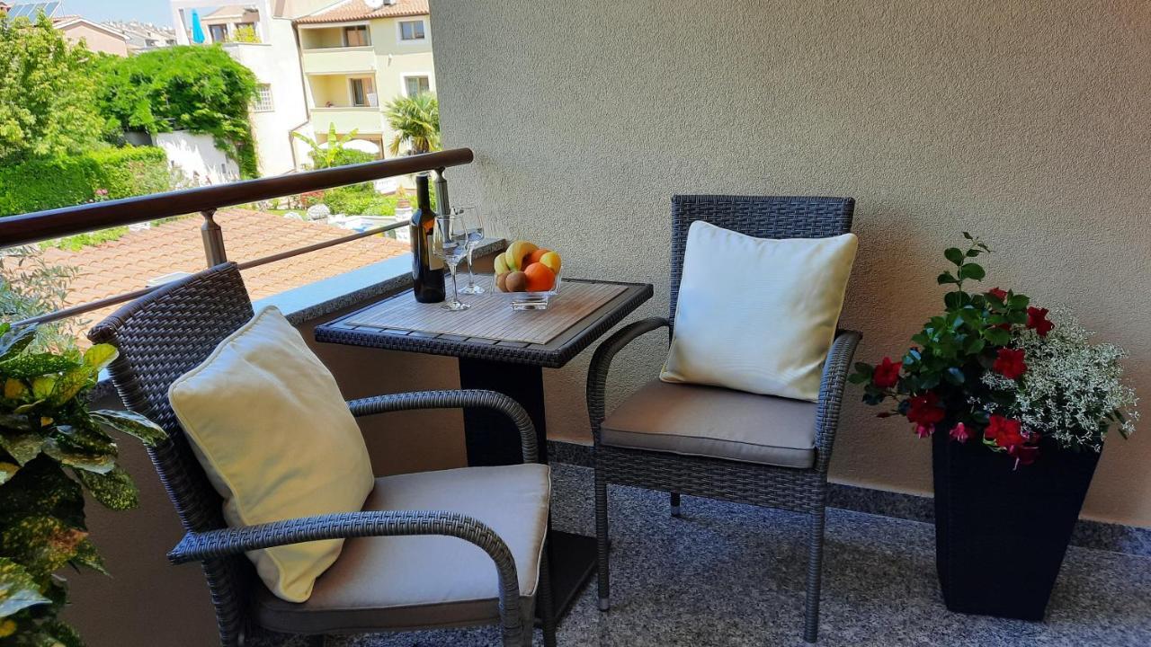 Apartments Alea ロヴィニ エクステリア 写真