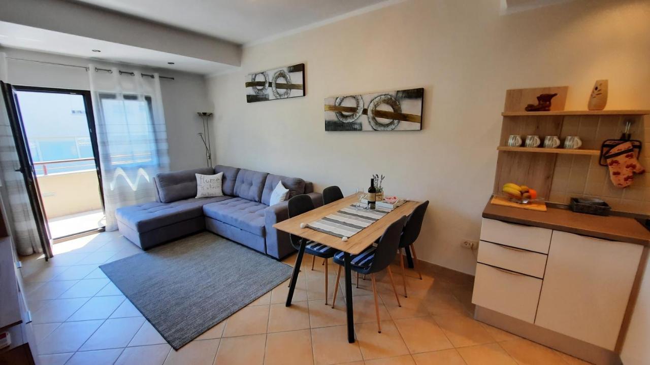 Apartments Alea ロヴィニ エクステリア 写真